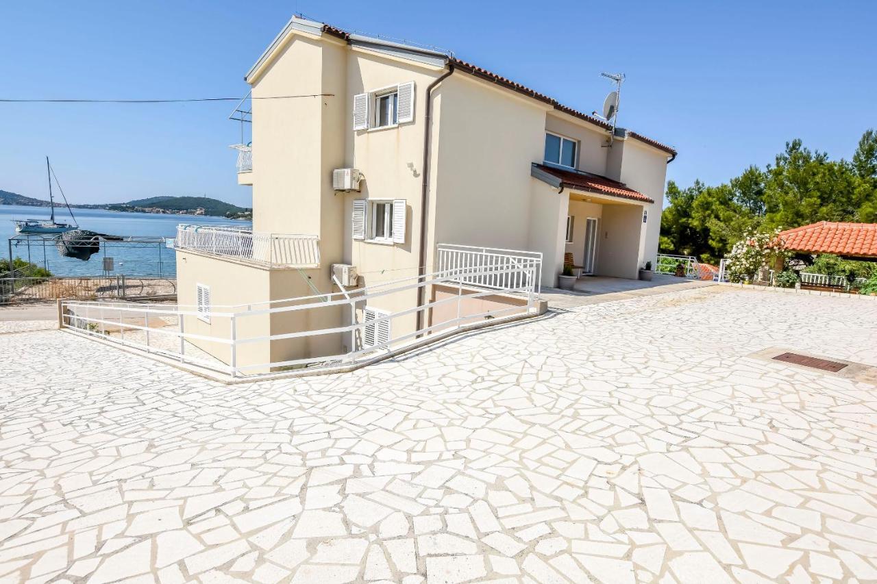 Apartments Silvana Rogoznica  Exterior photo